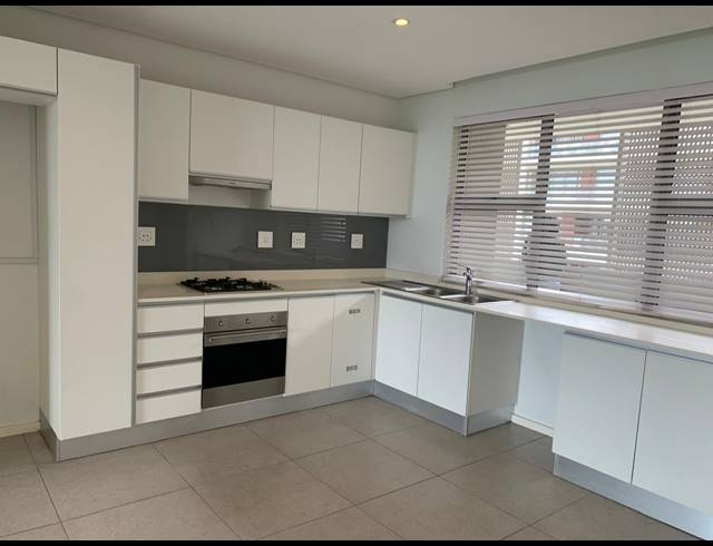 2 BEDROOM APARTMENT FOR SALE IN UMHLANGA CENTRAL